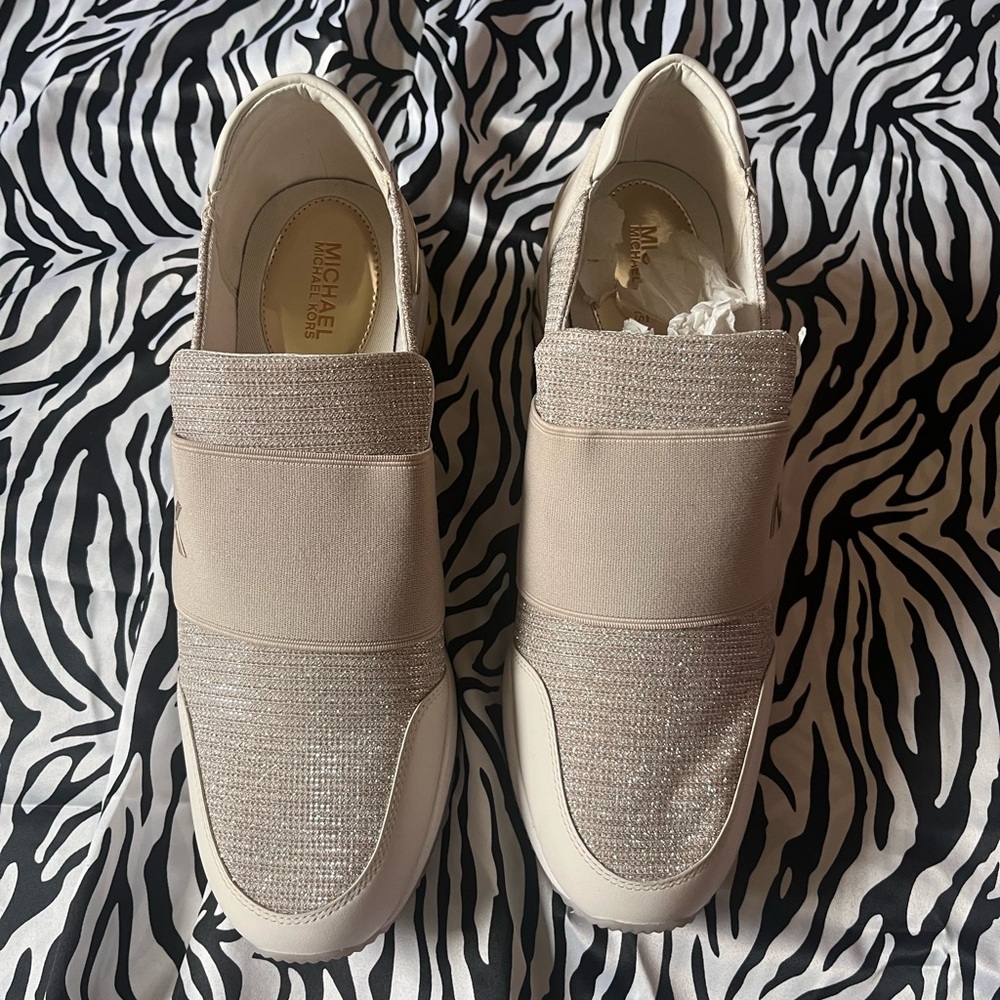 MICHAEL Michael Kors Cream and Gold Slip-On Knit Sneakers - Picture 3 of 4